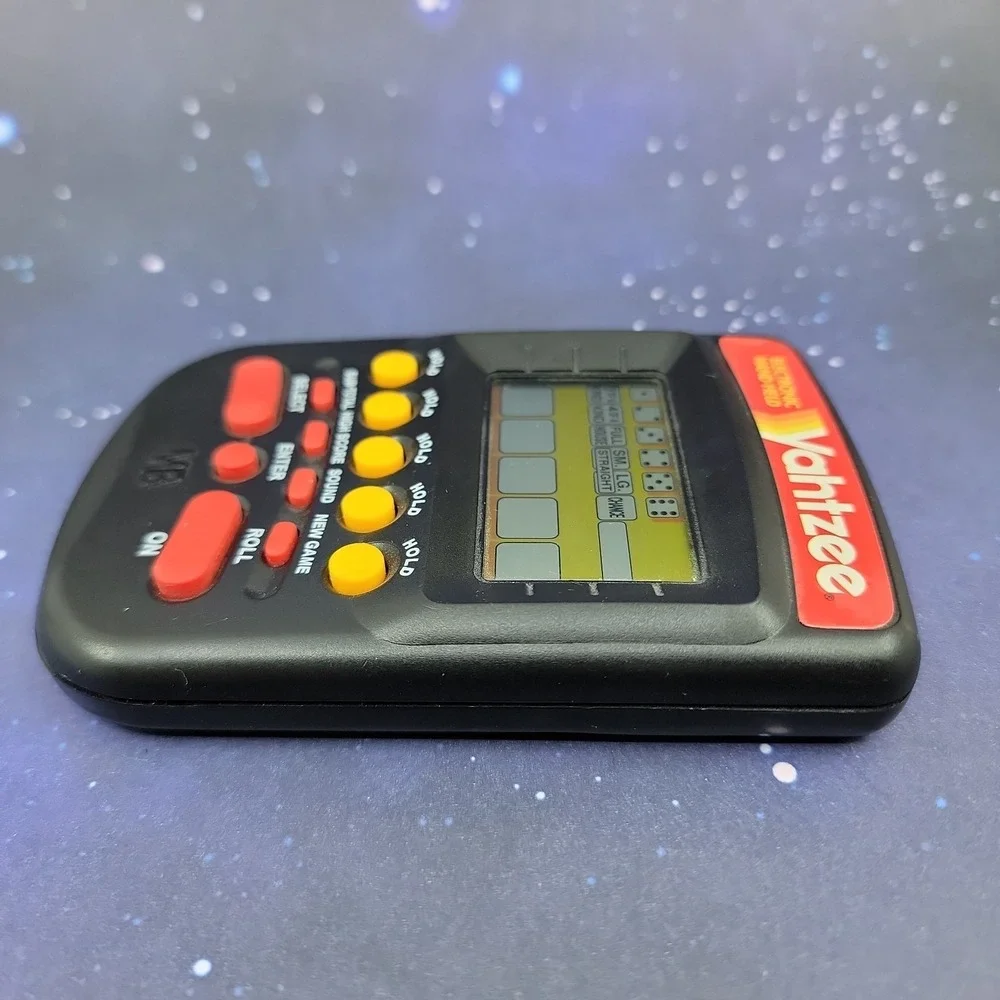 Yahtzee Electronic Handheld Game 1995 Black MB Milton Bradley 4511 TESTED